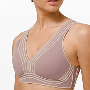 Lululemon Get in Line Bra *Light Support* - Violet Verbena / Chrome - Size 6